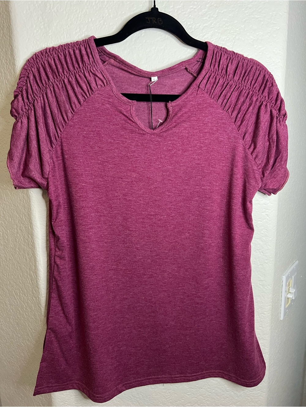 Short sleeve